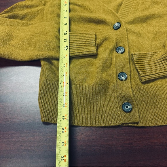 Everlane Cardigan Cashmere Sweater Womens Small Cozy Warm Cold Casual V Neck - Picture 6 of 6